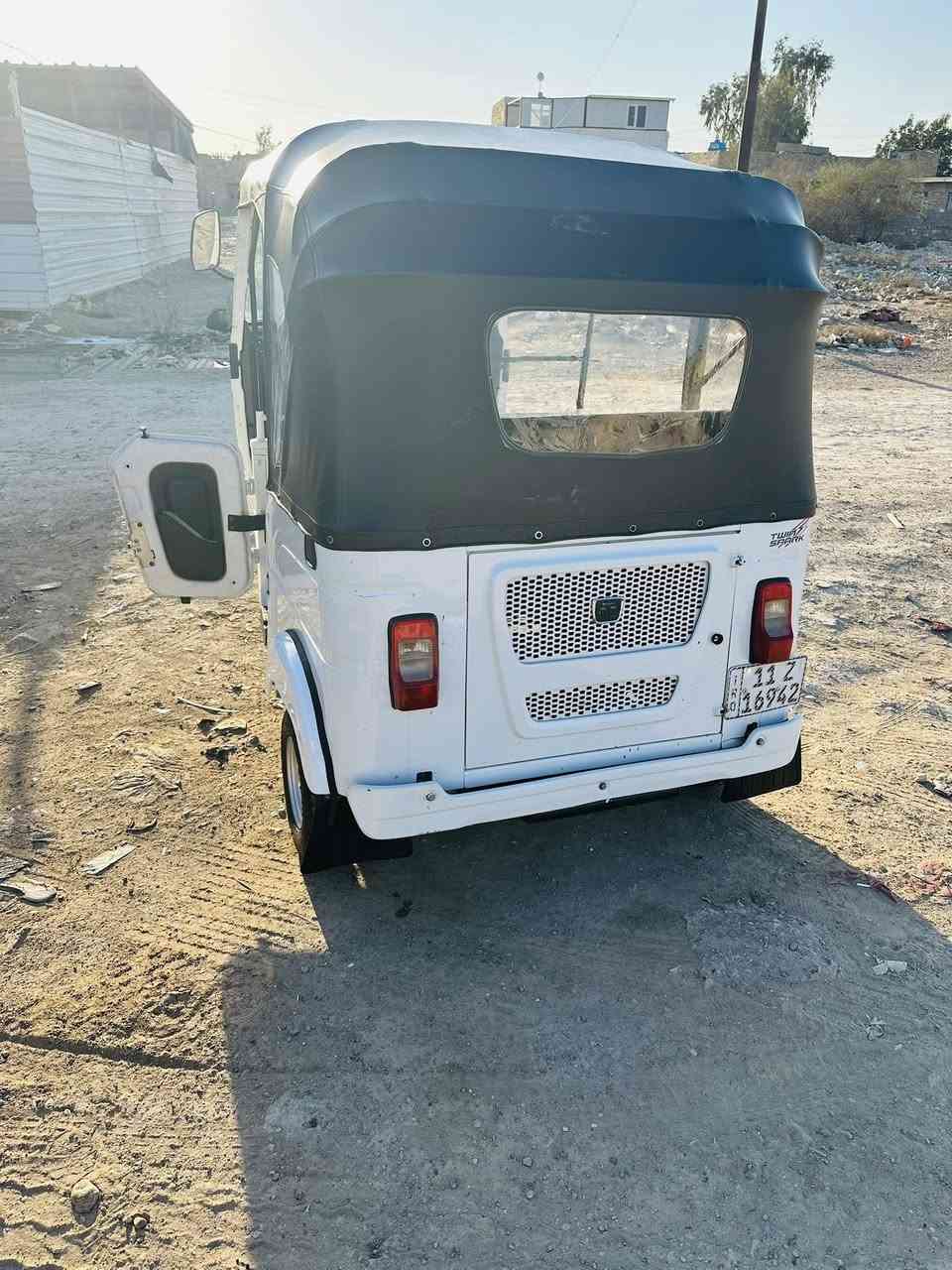 تكتك 21 للبيع تكتك حلوه معنه الكلمه   7500 بيهه مجال حك الجيه صبغ مابيهه بس تكحيل قليل تكتك حلوه كلش بغداد الشعله***********
