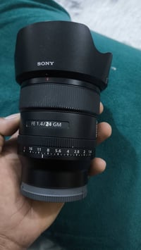 عدسةللبيع  Gm24 ثابت الاصدار الثاني عدسة كلش كلش نضيفة مامتعوبة حتة ما...