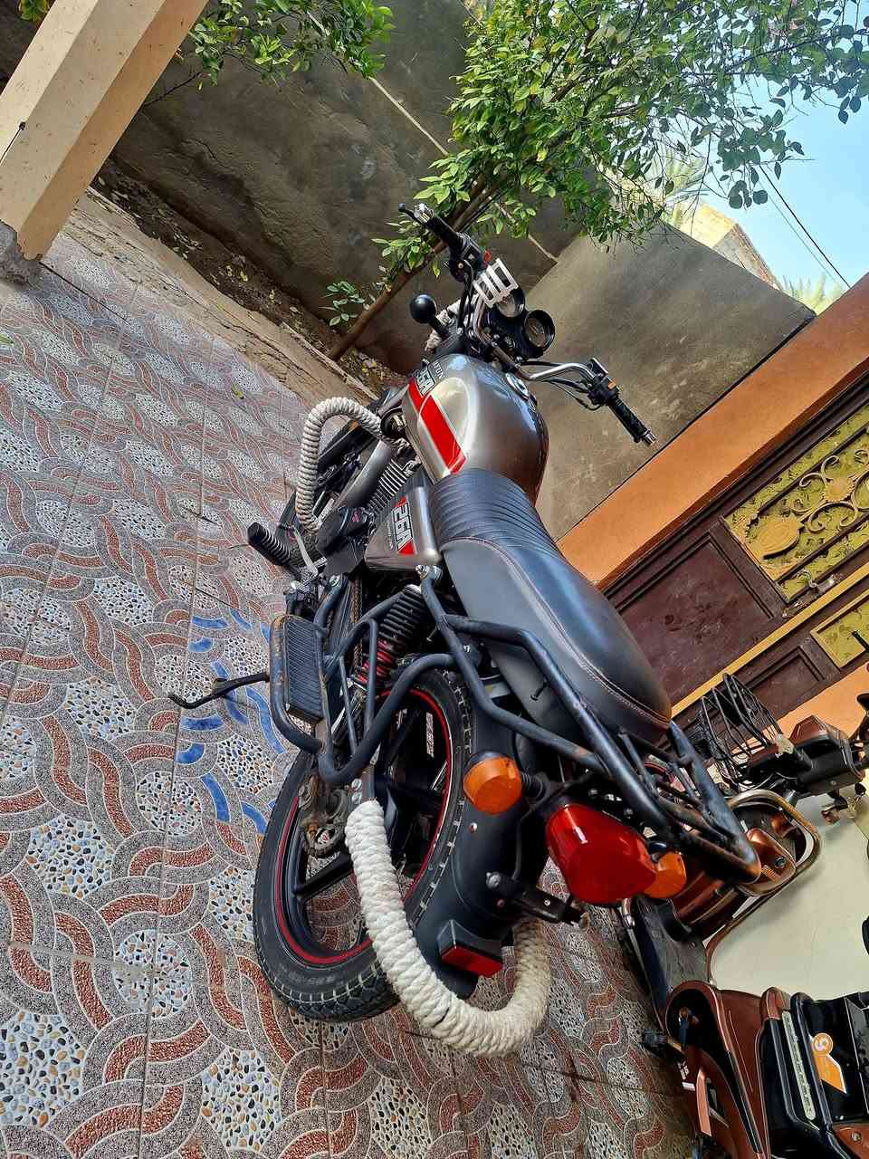 سلام عليكم دايون نفخ اوراق اصولي مديل ٢٢دراجه كامله ونضيفه مكاني كربلاء الحسينيه  ١٤٧٥وبيها مجال قليل 
اي استفسار ***********او خاص
