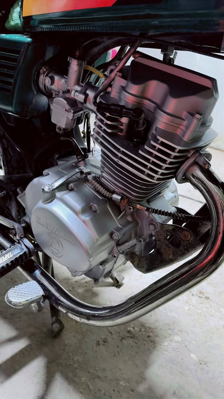 السلام عليكم اربعه كير للبيع كلك دراجه نظيفه تايرات جدد المكان الكوت الجديده والسعر 200 قفل قفل الاستفسار على هذا الرقم***********
