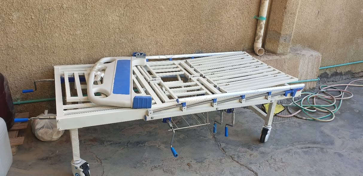 سلام عليكم من رخصت الادمن سديه للبيع نظيفه استعمال اقل الشهر جديده بعده للتواصل ***********
