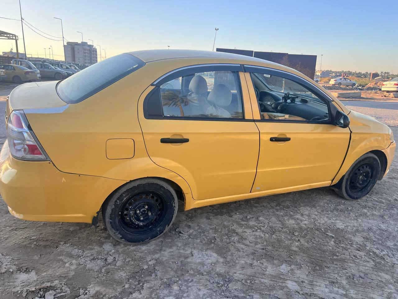 سلام عليكم افيو 11 كير عادي مفتوح مصبوغه عام مابيهه دواخل  بس لباب وره سايق مصلح  مصفره هيئه وغرامات 50وبيهه مجال 
***********
