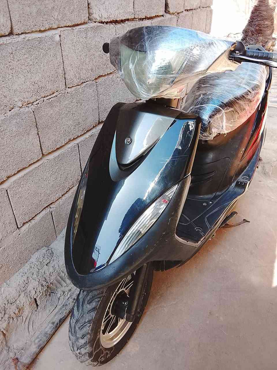 دراجة ماكس عدلة كلشي شغاال سلف شغال هندر شغاال لايت كدام شغاال زنون اصطب شغاال هورن شغاال اشاير شغاله دبلات شغاله هم قفال صندوك يشتغل وقفال ستيرن يشتغل دراجة مزدوه ويلات ومرتبه حلوه ونظيفه وكلهه مختمه حته السوادات مكاني وصور المكينه ناشرهه هم ف لاتكلي مفتوحه اولا شوف الصور وجيكه وتدلل سعر 550 موفقيه رقمي ***********
