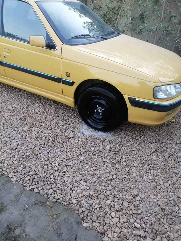 سلام عليكم بيجو بارص موديل 2015 مكفوله على وضع الشركه جديده بمعنى الكلمه سبير مانزل مكينه كير حداديه مشط تخم تاير كله جديد شغل وتطلع للشارع ماناقصه برغي واحد أمانت الله السعر 60 وبيه مجال قليل ***********
