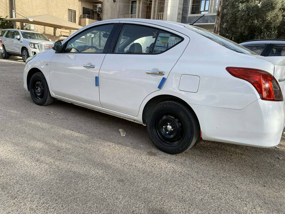 سني هندي موديل 2019
بليته زركة
مكفولة من الصبغ أو تكحيل 
بصمة ونظام سكيورتي كامل
تشغيل عن بعد 
نظام ترحيب 
مرايه وكاميرا خلفيه 
حساس خلفي 
دوشمة كشنات و ارضيه جلد وكاعيات ليفه
صدر جديد كامل اصلي شركة
عليها أدامة كاملة
رقم بغداد جديد 
هزه جديده 
بأسمي وتحويل ثاني يوم
سيارة كامل بدون نقص ولا برغي 
السعر 109 وبيها شي بسيط كلش 
مكاني بغداد حي الجهاد 
*********** بغداد, العراق
