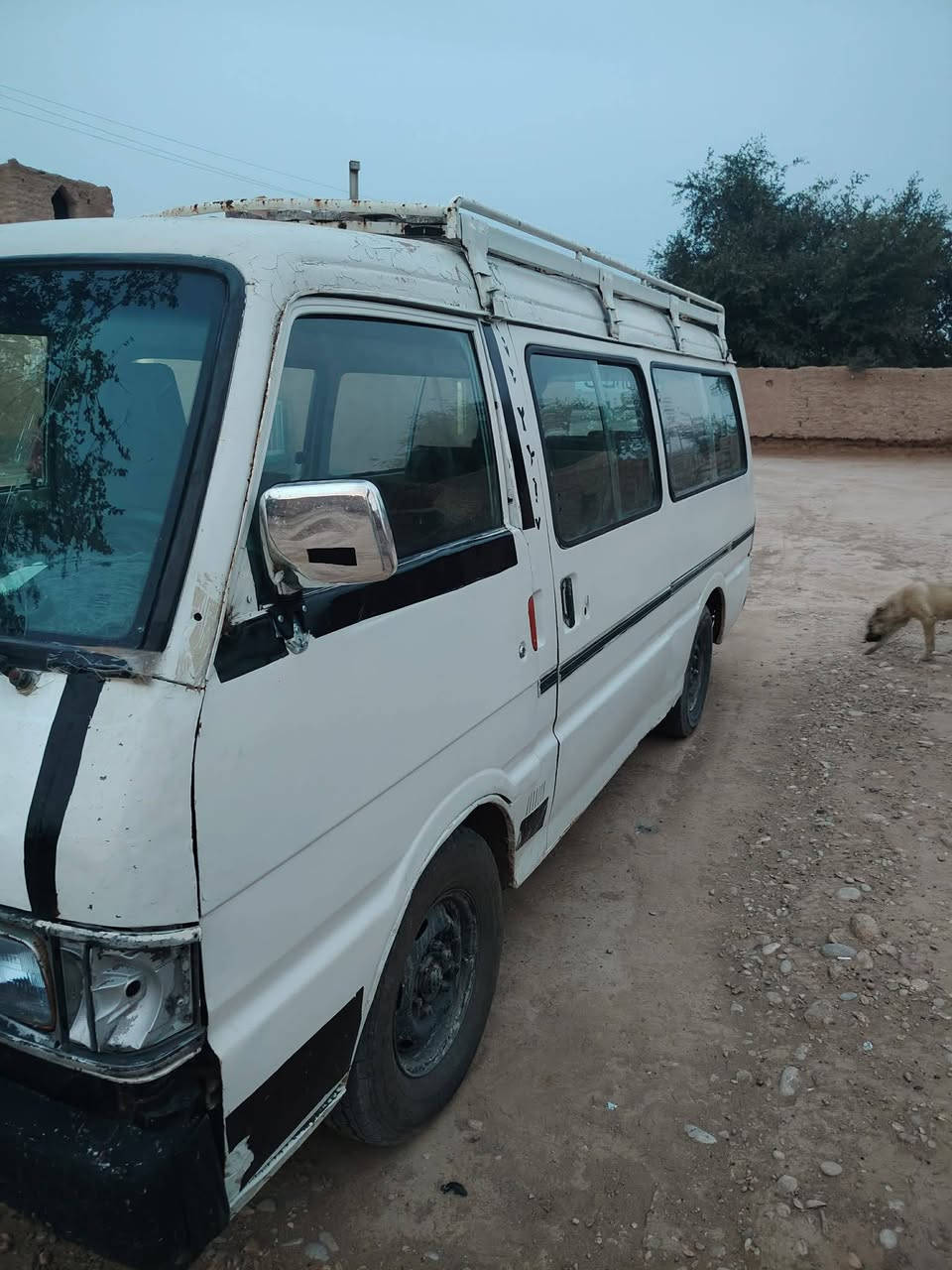 سلام عليكم خوان سياره كيا مازده موديل ٩٥مكينه وكير ونجي عادي البيع او مراوس مكينه بيه خيط بخار سياره حلوه وخير من الله سياره كوم حديد بدون راعي بس عندي عنوان راعيهه فقط عنوان ديالى كنعان رقمي ***********
