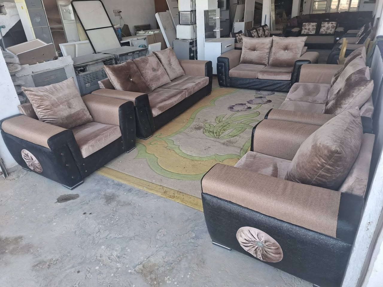 تخم باله تركي ماركه  نظيف جدا جدا 10نفر اسفنج ضغط طبي بولستر ودوشك منفصل كلش قوي ومرتب نضيف باله تركيي
الحمزه الغربي ***********
