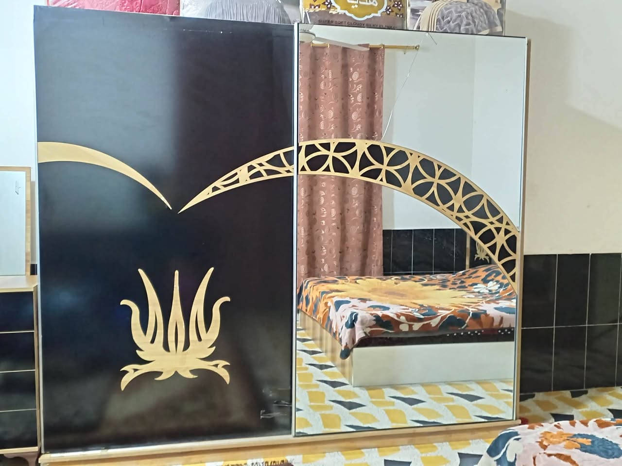 السلام عليكم غرف نوم للبيع 
غرفتين وحده عراقيه وحده تركيه نضاف بعدهن

للاستفسار اتصل ***********
#ادمن وافق
