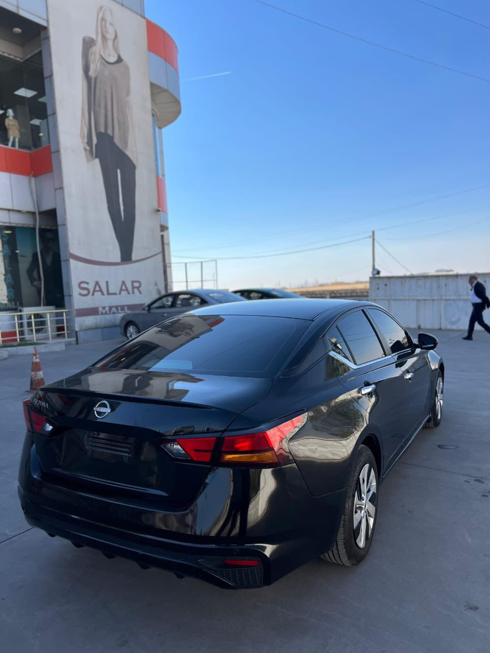 نيسان التيما موديل 2023مواصه فات S بدون رقم شاشه كاميره بسمه شغال لايت ليد بدون ارباك سياره جديده رقم موبايل *********** واتساب
