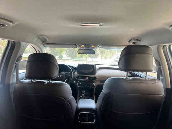 سيارة سنتافي ٢٠١٩ شكل ٢٠٢٠ خليجي ، 
ست سلندر، قوة(٣٥٠٠) 
7 راكب  و تبرید مرکزی 
حساسات كدام و الوراء 
لايتات دبل عدسة و ليد 
 تحديد سرعة 
شحن وايفاي
 بصمة .  
مراءية شفط ترحيب 
فور ويل و دبل اكسل 
جهاز تعقب موقع لسيارة و اطفاء اثناء سرقة خلال برنامج بالموبايل.
 سيارة مكفولة مكينة و كير . 
 صورة سونار موجود  بدون دواخل و ايركبات سليمة مابيه شيء.

لوحة جديدة   سنوية مجدد قبل  شهر  لحد ٢٠٣٠ مجدد . مابيه اي مصرف

رقم تليفون ☎️ 
***********
***********

مكان / بغداد -بغداد الجديدة
