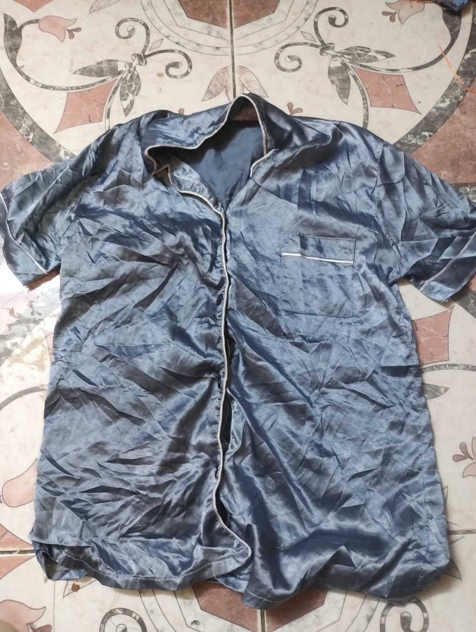 بالة نظيفة بيها 25 قطعة اللي يريدها القطعة على 1500 اغسلها واكويها وادزها توصلك نظيفة نظافة 80%


**إذا كنت صاحب هذا الإعلان وتريد حذفه لأي سبب، رجاءا أرسل رسالة إلى الدعم الفني**