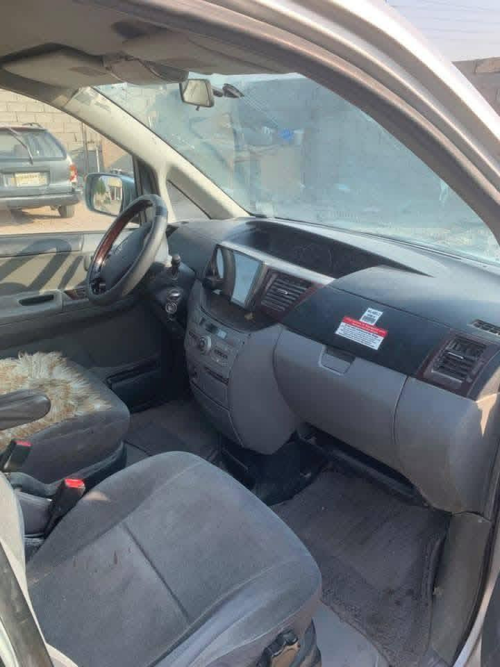 للبيع نوها 2013
معلايه عندي وكاله عامه 

رقم بصره صدامي صدامي 

السياره جاهزه 

مكينه وكير وتبريد جدد 

السياره جاهزه 

السعر ب 50 وبيها مجال 

الرقم ***********
