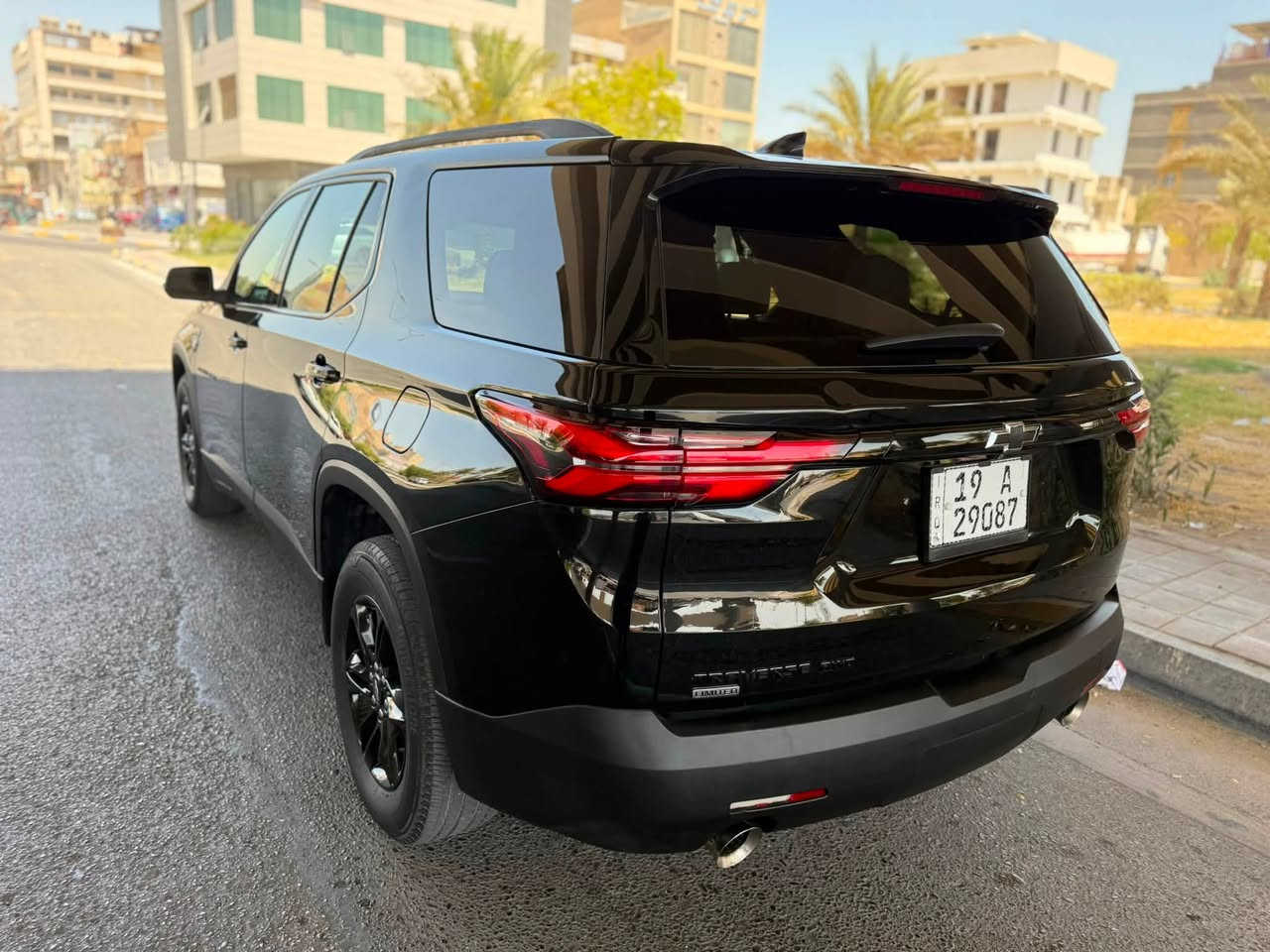 السلام عليكم 🙏🏻 .. بيع فقطط
السعرر 225 ورقه $$ قابل لتفاوض 🔥
انسسب سعر بهيج نظافه وضرر بسيط 

شوفرليت ترافيرس بلاك توب 2024
رقم كربلاء حره تحويل مباشر 
عداد المسافه : 39 الف mill
حجم المحرك : 6 سلندر 3600 فور ويل 
الضرر : جاملغ امامي تبديل وصبغ 
وباب الصدر تبديل نفس اللون 
ايرباك برده وكشن طاك ومصلح 

المواصفات  بلاك توب 
بصمة تشغيل وابواب - فور ويل 
7 راكب 3 قطع تبريد - شاشه كار بلي
كرسي سائق كهرباء - تدفئه مقاعد 
رادار مانع تصادم - مثبت سرعه - قياده اليه 

للاستفسار الاتصال ***********
مهندس حسين 📍 كربلاء - حي الحسين
شركة_المتحدة_لمزادات_السيارات_الامريكيه
