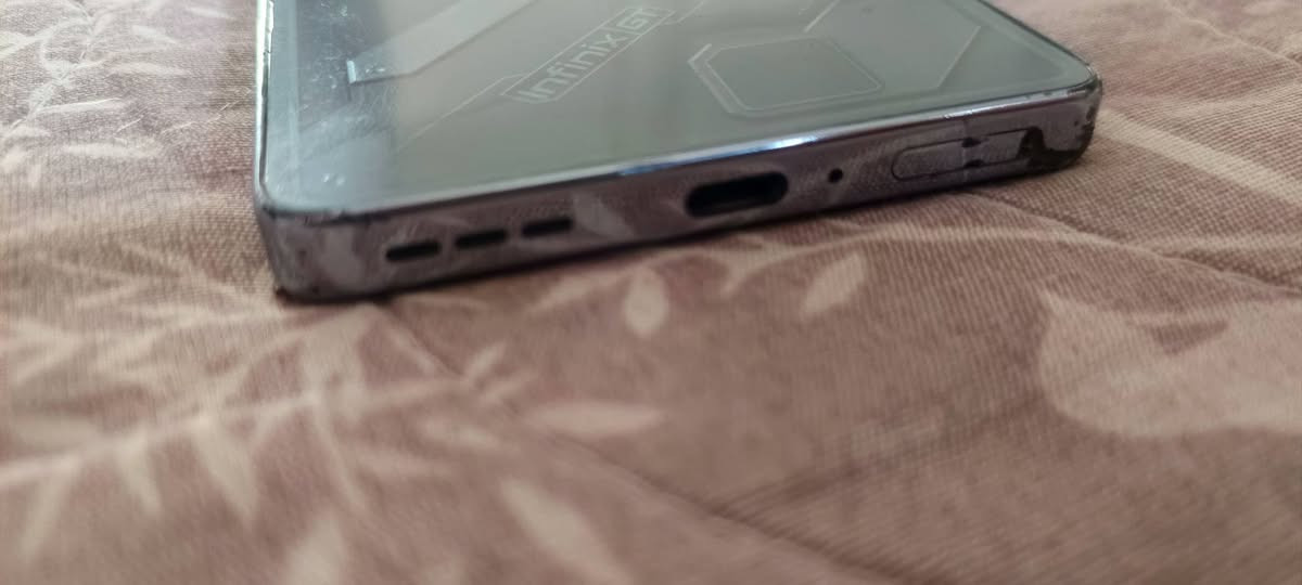 انفنكس جي تي 20 برو 
Gt 20برو
بوبجي 120 فريم 
الظهر مفطور والشاصي مضرب
السعر بلاش 
165
***********
