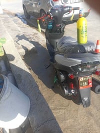 دراجه ماكس عاديه للبيع بالبوشه 49 ما صار لي هواي من نزلتها الساعه 12 ي...