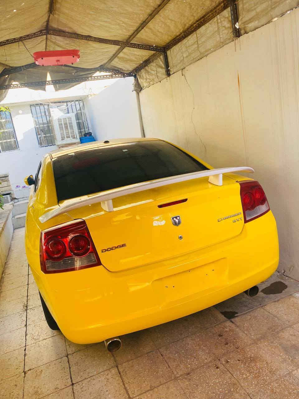 السلام عليكم
سياره جارجر موديل 2010اصل 
سياره غرامات وهيه صفر 
سياره جاهزه ع آخر شي 
تأخذها كبل ع شغل
طخم  صدر أمامي وخلفي شرط 
مكينه وكير شرط سياره بسمي ثاني يوم تحويل 
السعر 115 وبي مجال بسيط وشراي يتصل ع رقم 
***********
