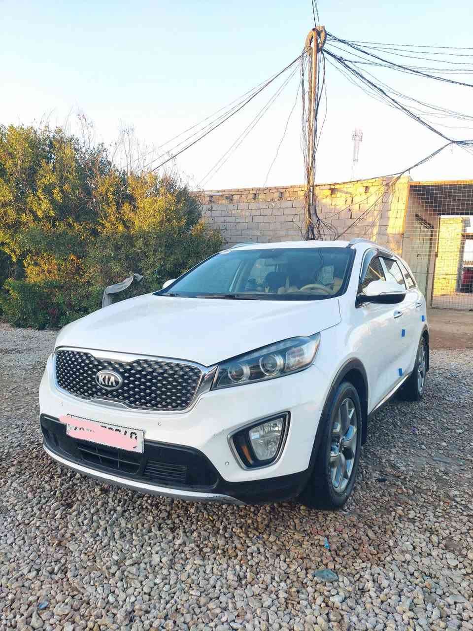 سلام عليكم
كيا سورنتو موديل 2017خليجي 6سلندر 

رقم نجف بسمي هزه جديده 

مواصفات 

حساسات امامي خلفي 

3قطع تبريد 

مري شفط 

بردات 

جنطه كهربائي 

3بصمات 

وباقي مواصفات الخليجي معروفه 

سياره مكفوله صبغ وتبديل فقط بارد 

وشخوط بسيطات.. السعر 200

بيع او مراوس حسب القناعه *********** مكاني نجف
