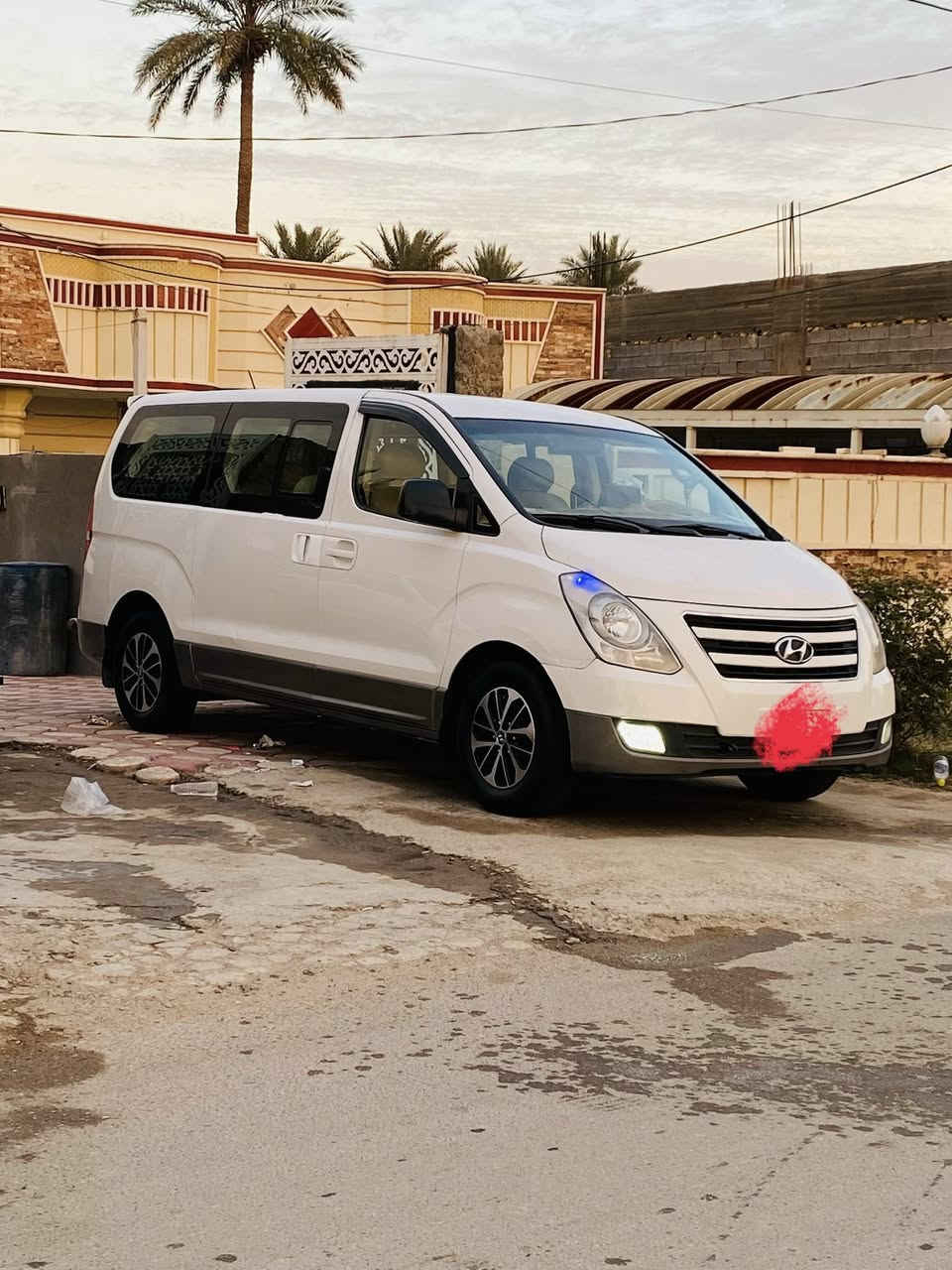 السلام عليكم ستاركس 2018 للبيع او مراوس ب 19 مكينه مفتوح بيه بخار بسيط السياره جاهزه وكامله منضومه تبريد كامله كله جديد اصلي ويل vip درع خلفي جامه اماميه جديده دوشمه كشنات وتنته وسفريات مواصفاتها تحكم ستيرن جهتين سبع الوان دبل شاشه شاشه تاب شادلها كامره حوادث 3 قطع السياره كفاله من ضربه وصبغ ومعجون وتبديل ماعدا شخط باب السلايت العبري مامبين تخم تاير قبل شهرين شاده مصفره هيئه وغرامات وسنويه بسمي ماساقطه رقم بابل  السعر 225 وبيه مجال مكاني بابل الحله 
***********
