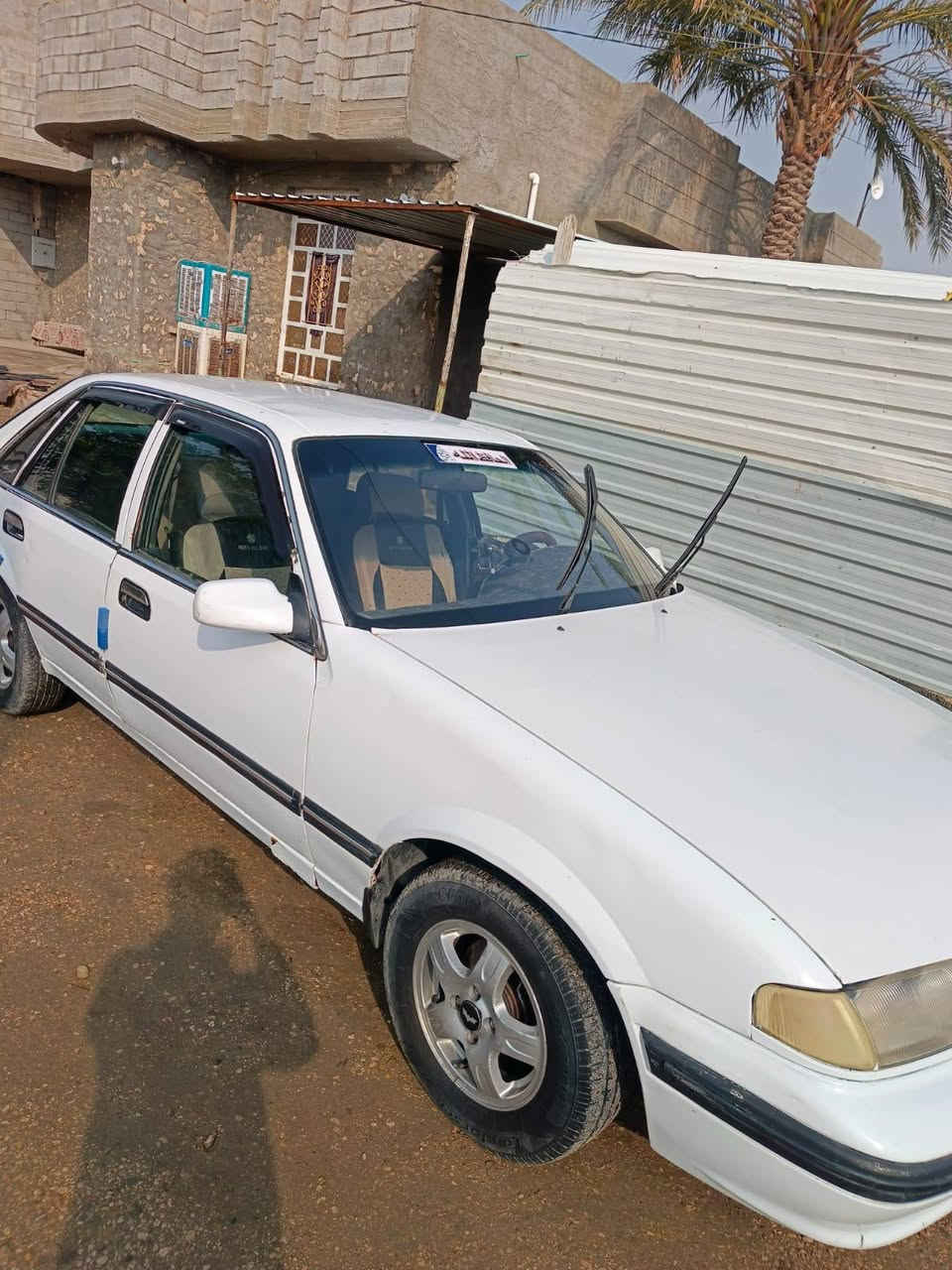 سلام عليكم سياره دايو برنس موديل ٩٤ خير من الله كير محرك تخم تاير العنوان جزيره الخالديه الرقم اتصل وتدلل ***********( السعر ٤٠) بيهه مجال بصيط جدا
