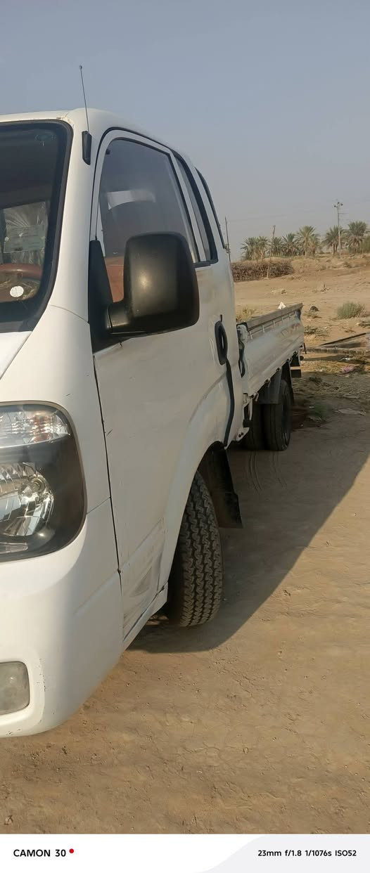 السلام عليكم كيا للبيع موديل 2016 بيه ضربه بربع وصبغ اغل شبر والباقي كفاله عامه سعر 100 وبيه مجال الاستفسار ***********
