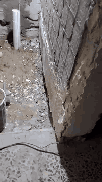 خلفه #متفرغ عملي كافه انواع السيراميك والارضيات الألواح والمرمر والدروجه والديكورات والنقوش ترميم منازل كرسته وعمل صبغ لبخ تطبيك فوق الكاشي القديم صب سقوف ثانويه تسليم مفتاح دقه بالعمل ولتزام وهاذه جزاء من عملي تحياتي للجميع التواصل ***********
