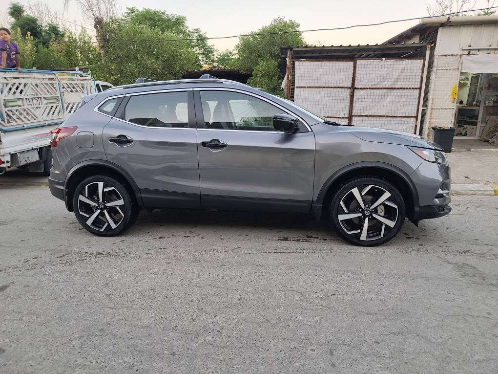 نيسان روج سبورت أمريكي 2022 مواصفات SL AWD فوول مواصفات فور ويل بصمة تشغيل وبيبان وتشغيل عن بعد وكشنات جلد وتدفئة رادارات وكامرات  360 درجة بعد فيها كثير مواصفات فقط بدون سلايت وكشن خزن ماشية 35 كيلو رادار وحجر بيئة شرط ايرياك كلها سليمة حادث موضح بالصور جاملغ سائق وشبر بونيد وشبر باب بدون دواخل بدون ايرياك سيارة نظيفة ايد وحدة
 السعر 170 وبيها مجال مكان اربيل 
***********
*********** أربيل, العراق
