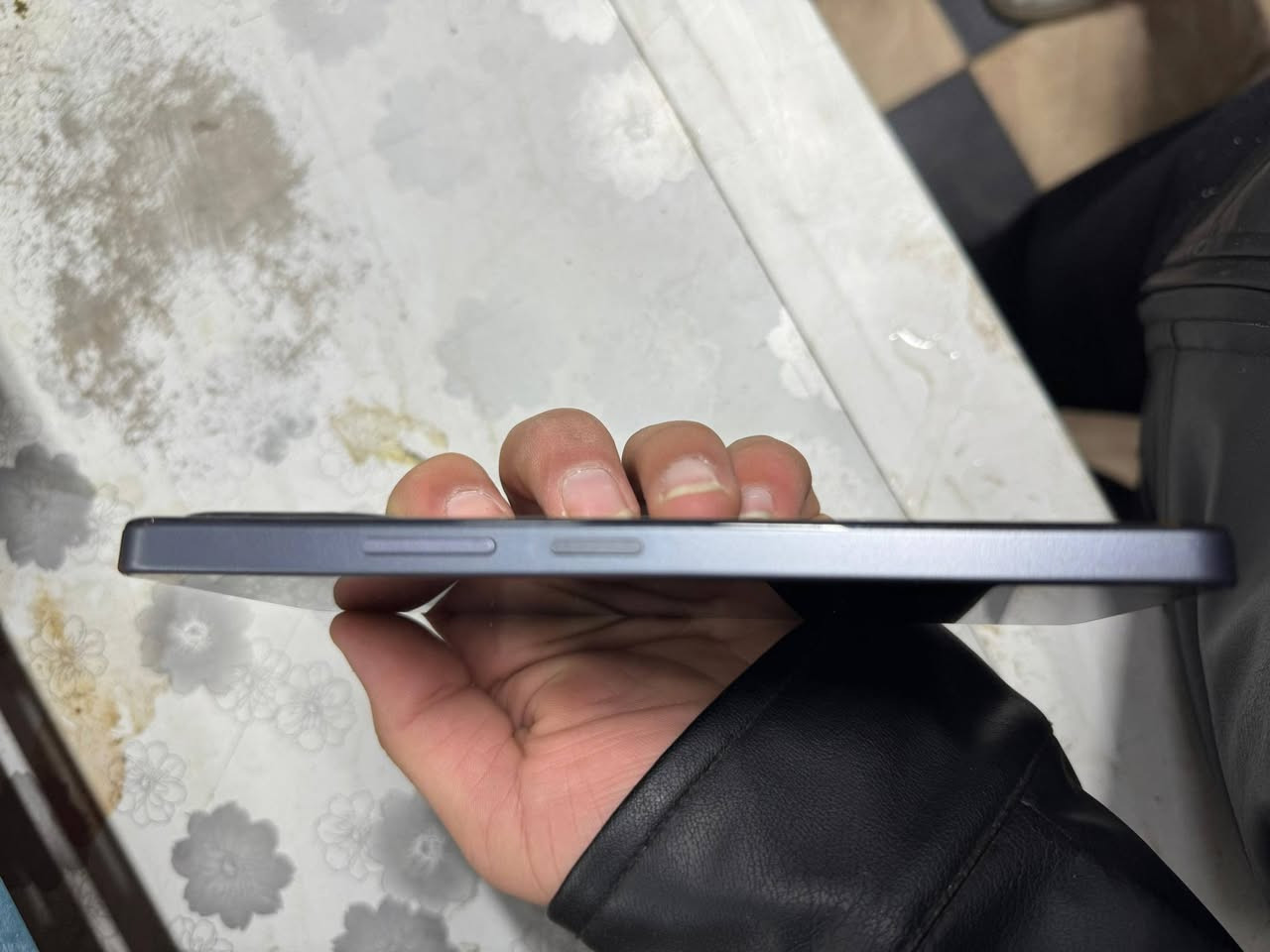 للبيع بوفا 7 5gجهاز مكفوله كفاله عامه شخط مابي وممبدل بي شي جهاز اخو جديد 90فريم بل ببجي جهاز قوي جدا شراي خاص***********
