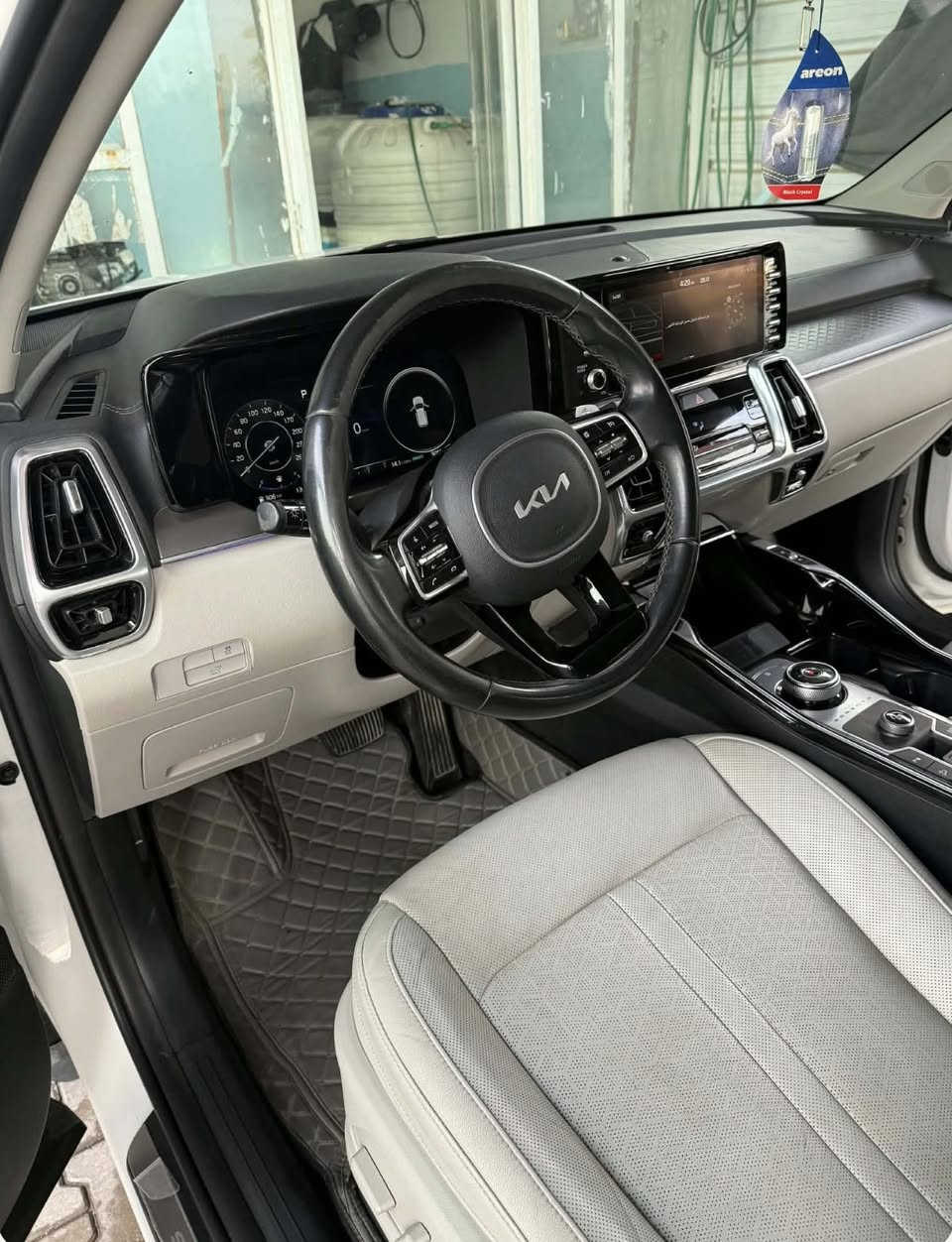 يالله
السلام عليكم سورنتو  خليجي
 
مكفوله كفاله عامه 
 
موديل :2023  

فول 1/1 اعلى فئة بالمواصفات 

ماشيه: 50,000  كيلو 

بانوراما
كشنات جلد تدفئة وتبريد
خمس كاميرات 360
حساس اطارات
ماسحة خلفية ذكية
انظمة قيادة سبورت ايكو نورمال  
بصمات عدد 3 
كراسي٢ كهرباء٣ جهات تحكم 
كير ماوس 
٦ سلندر ٨ كير 
شاشه كار بلي 
حساس امامي خلفي 
شحن واير لس 
اناره داخليه ٦ الوان متغيره 
باب خلفي كهرباء
صندوق فتح ذكي  
٧ راكب 
٣ قطع تبريد 
٥ ويل كب 
اتو هولد 
هند بريك دكمه 
نظام منحدرات 
لايت ٤ عدسات 
كامره دواره 
بردات خلفيه 
كشنات ال٧ راكب كهرباء 
شفتات ستيرن 
دخول ذكي تشغيل عن بعد
السيارة اعلى شيء بالمواصفات
رقم شمالي
السعر 315$ ورقه  وبيه مجال
مكاني النجف الاشرف 
للاستفسار اتصل على رقم 
 ***********
