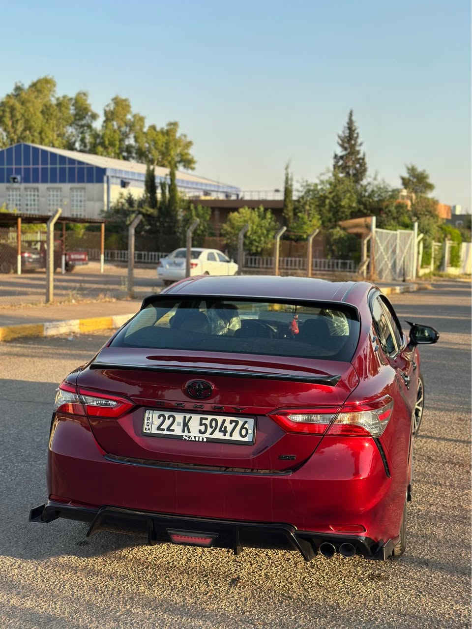 سلام عليكم 
تويوتا كامري للبيع

الموديل :2018  se
مكينه 2.5L V4
كير 8نمرات 

الموصفات:

تحكم استيرن 
شفتات استيرن 
رادار المسار 
تثبيت سرعه 
كشن كهربائي 
كشن جلد 

الضرر : 
موضح بلصوره 

السعر :175$

السنويه ؛باسمي لحد 2030
 بطاقه بانزين موجود
 
مكاني كركوك 

*********** كركوك, العراق
