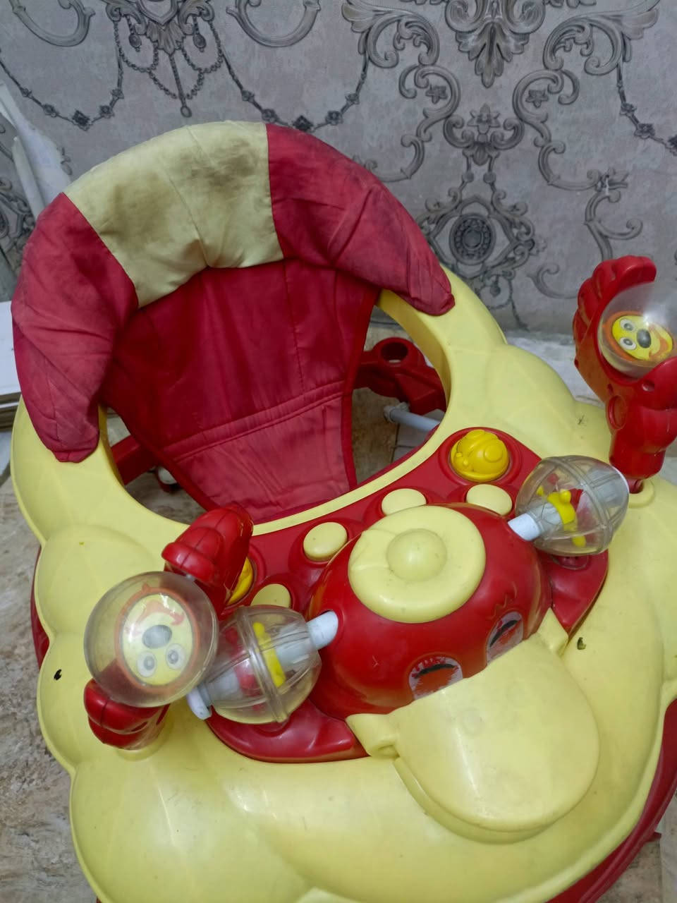 للبيع سعر الكاروك ٣٠
سعر الحجله ١٥ 
سعر المقعد ١٢


**إذا كنت صاحب هذا الإعلان وتريد حذفه لأي سبب، رجاءا أرسل رسالة إلى الدعم الفني**