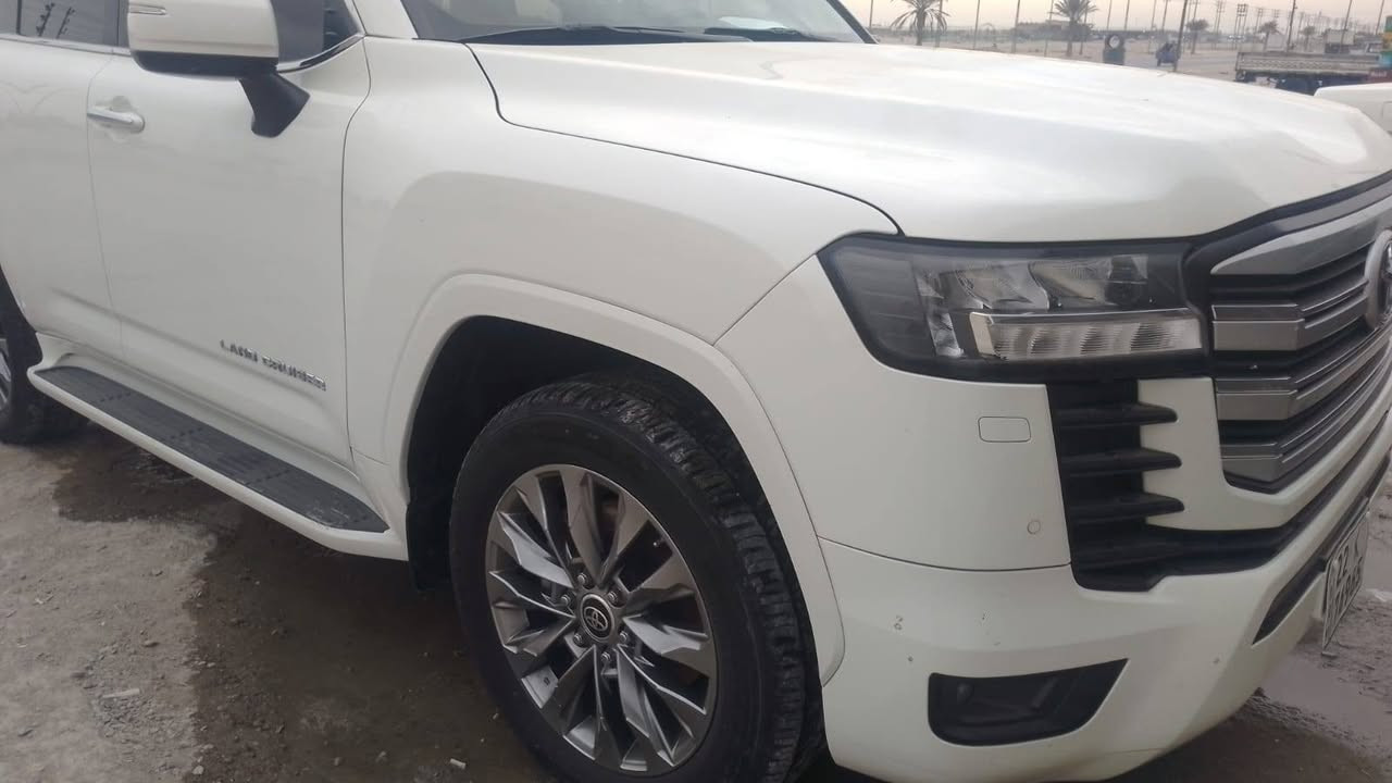 الاندكروز للبيع ٢٢ خليجي كفاله عامه 
المحرك تو تيربو ديزل 
كفاله عامه من البارد والصبغ والدحجه 
كير محرك حداده تبريد كله فول 
السياره جاهزه وخير من الله 
السياره ماشيه ٩٧ 
عنواني البصره ***********
