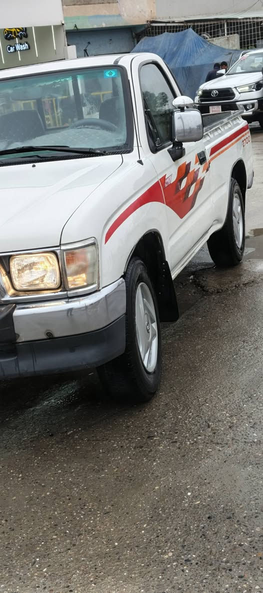 سلام عليكم  بيكم 98 للبيع شرط وضع  الشركه محرك ما مفتوح شركه   للسفسار نتصل *********** مكان موصل
