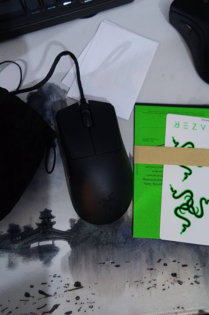 متوفر هذا الجميل RAZER deathadder v3 للبيع جديد يلمع 30k DPI وزن 59g بسعر (60 الف) 🌹❤️


**إذا كنت صاحب هذا الإعلان وتريد حذفه لأي سبب، رجاءا أرسل رسالة إلى الدعم الفني**