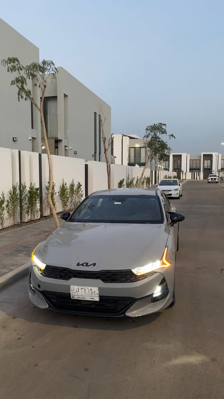 السلام عليكم ورحمة الله
كيا K5 موديل 2023 GT line فور ويل
مكينه 1،600 تيربو ✈️ 
اللون اسمنتي
الممشى 55 مايل
السعر 155$ 
رقم بغداد بـ اسمي شخصياً تحويل مباشر
فول مواصفات عدا الفتحه
داخل جلد احمر 
تحكمات ستيرن 
رادار امامي وبالمري حساسات خلفي
وباقي مواصفاتها المعروفه
گير مكينه كفاله
حادثها فقط بنيد قطعه وحده 
وهنا نطخت عندي
العنوان: بغداد الامين الثانيه

0773 243 6388
