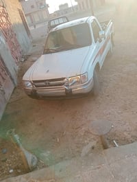هايلكس • ٢٠٠٤ • للبيع
