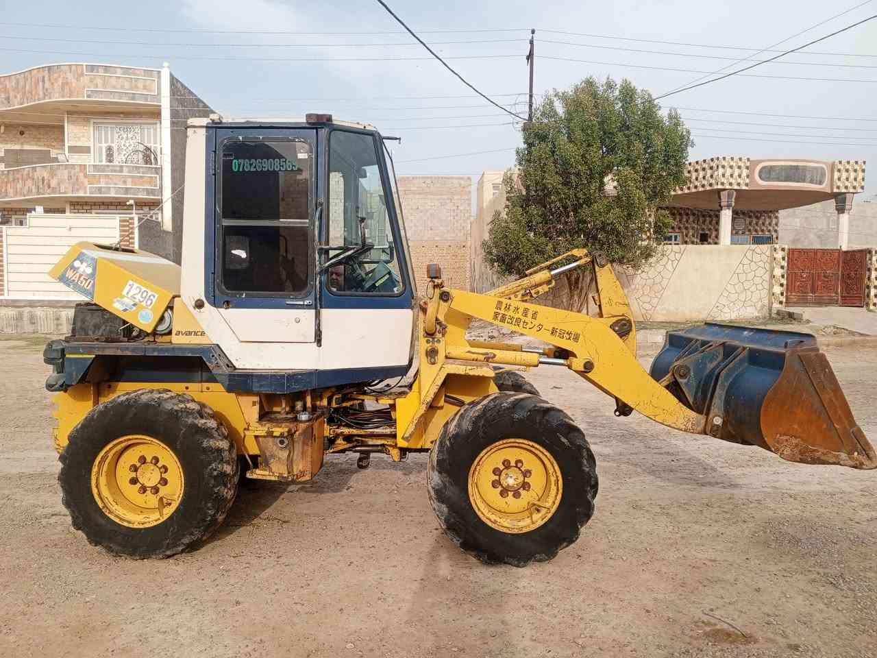 شفل للبيع كوماتسو 50
ارقام وسنويه بسمي 
لسعر 85بيع مستعجل
للاستفسار ***********
اني مكلف بل نشر لمو شراي لايتصل
