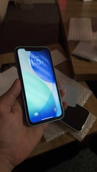 ايفون 11 محور 17 برو نضيف كلش ذاكره 64 مستبدل بطاريه 100% رايده ب 200 ...