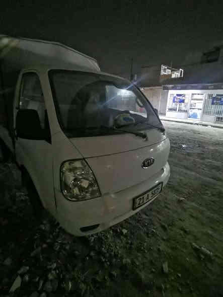 للبيع  كيا موديل 2006 
رقم سليمانية دولي سنويه نافده لل2027
شرط تحويل  تبريد شاشه 4تايرات جديد باتري جديد
محرك 2700
 ادامه كامله مال شغل السعر 86بيها مجال  شراي خابر *********** كركوك
