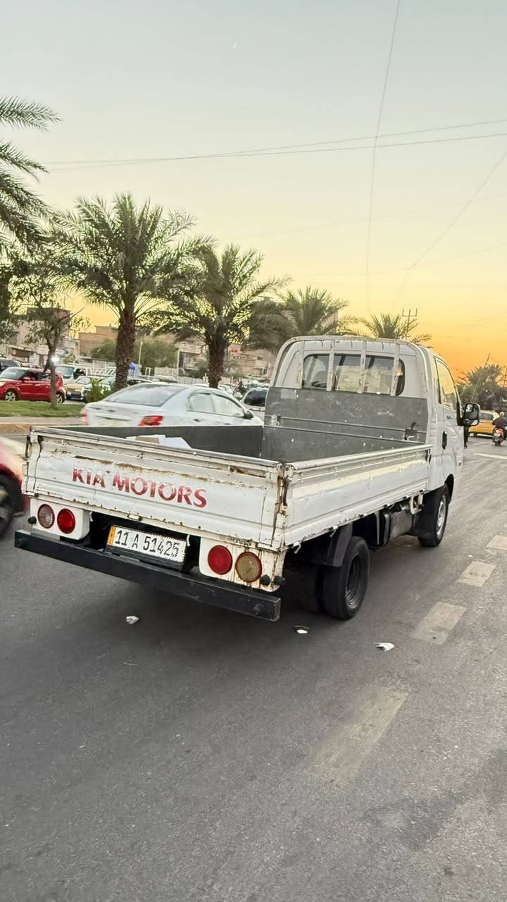 كيا للبيع موديل2007محوره مكينة 2700 مكفوله من الضربه والصبغ بغداد باسمي رقم شاصي واضح السعر80 وبيها مجال

***********
