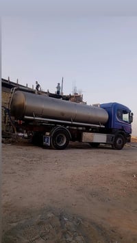 دنكر للبيع موديل 2000 تانكي ستيل سعر 275وبيهه مجال 07732200403