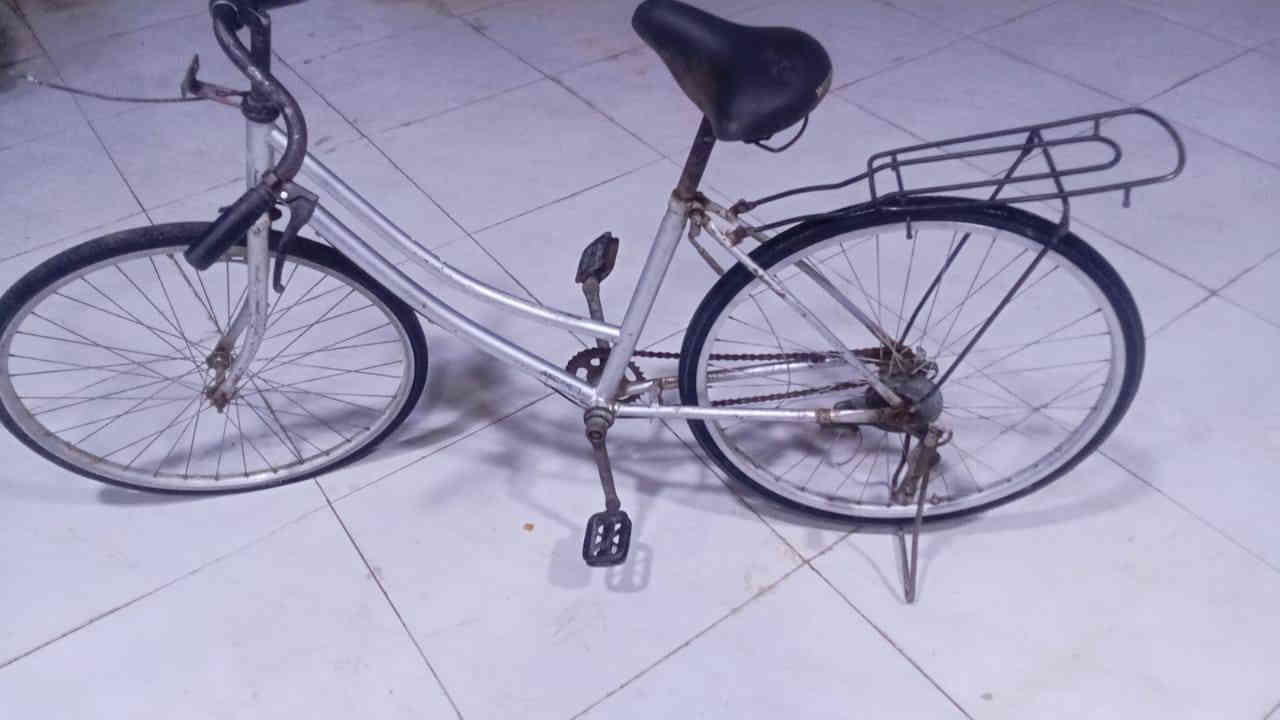 سلام عليكم شباب بايسكل بناتي 26 ب45بيه مجال مكاني اسكان الصناعي***********
