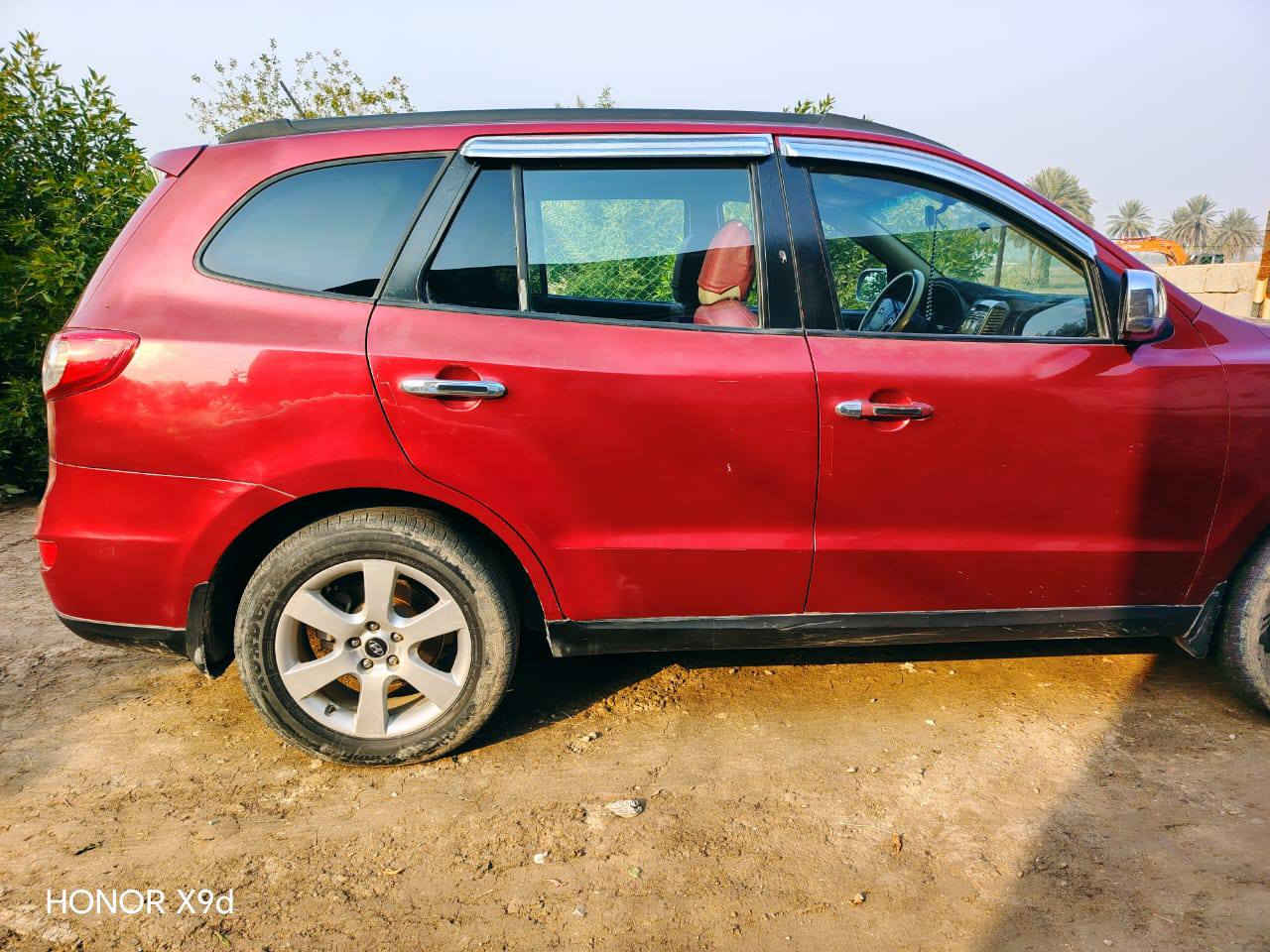 سلام عليكم
سنتافي للبيع موديل 2010 تبريد قطعتين مكينه جديده 2400 سياره
بيها رشات صبغ ابيع احزام  جاهزه من كلشي السعر 130وبيها مجال
 المكان القاسم ناحيه الطليعه 
***********
