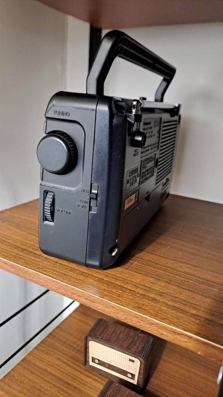 السعر مكتوب في المنشور 
فيديو في التعليقات 
راديو باناسونيك ٤ موجات


**إذا كنت صاحب هذا الإعلان وتريد حذفه لأي سبب، رجاءا أرسل رسالة إلى الدعم الفني**