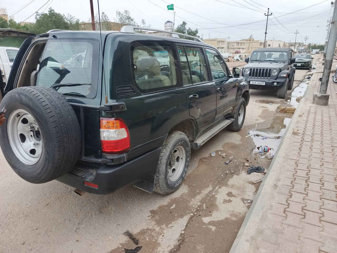 سلام عليكم لانكروز للبيع مديل 2004مكينه كاز بلادي  مكاني عماره قطاع 30
***********
