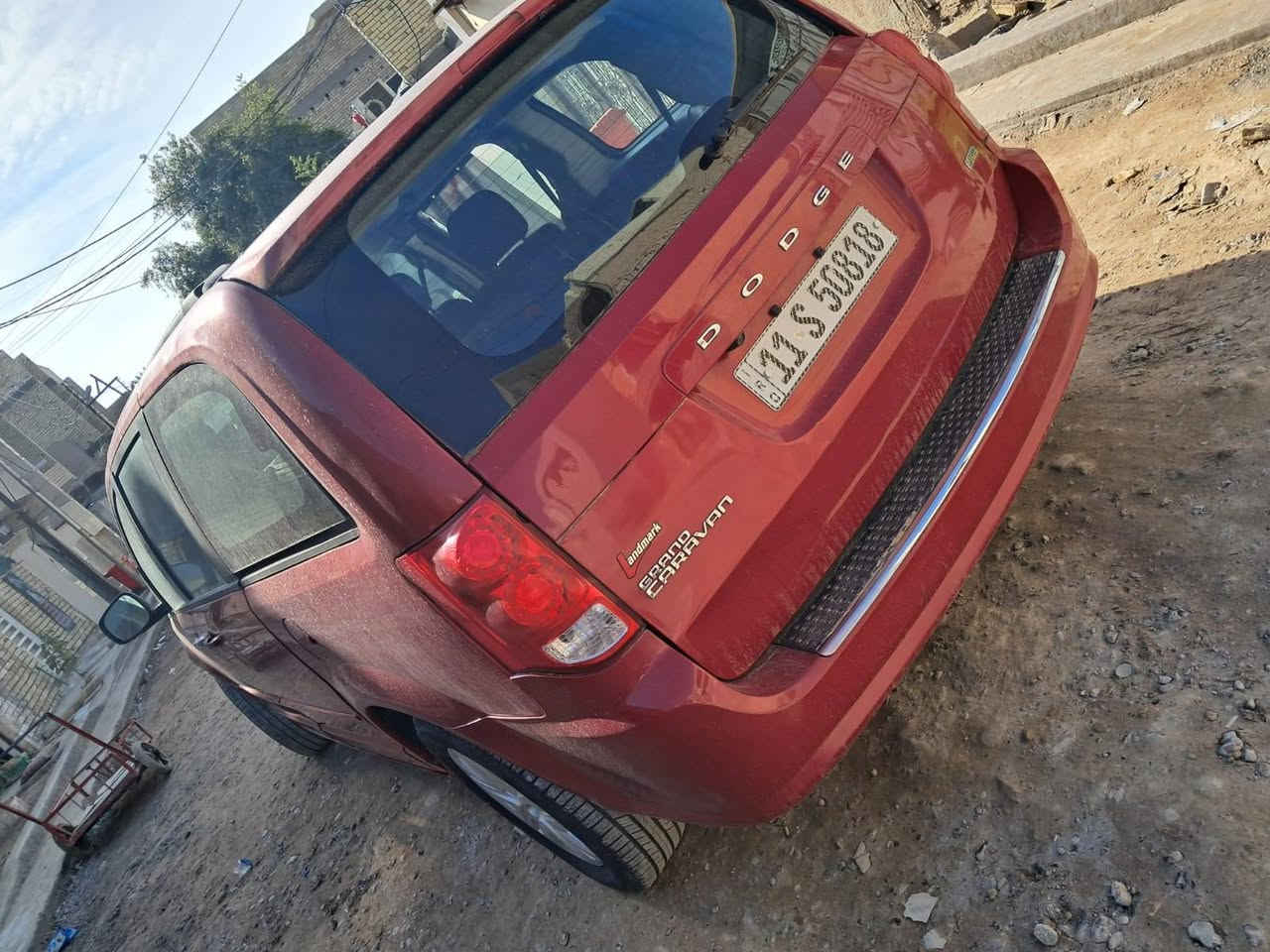 سلام عليكم ورحمة سياره دوج كرفان موديل 2013بيها 3 قطع صبغ جاملغ وبنيد وجاملغ خلفي رقم بغداد جديد سياره جاهزه مابيها اي نقص بيع او مراوس حسب قناعه سعر 128 رقم الهاتف مراسله واتساب ***********مكاني بغداد البياع
