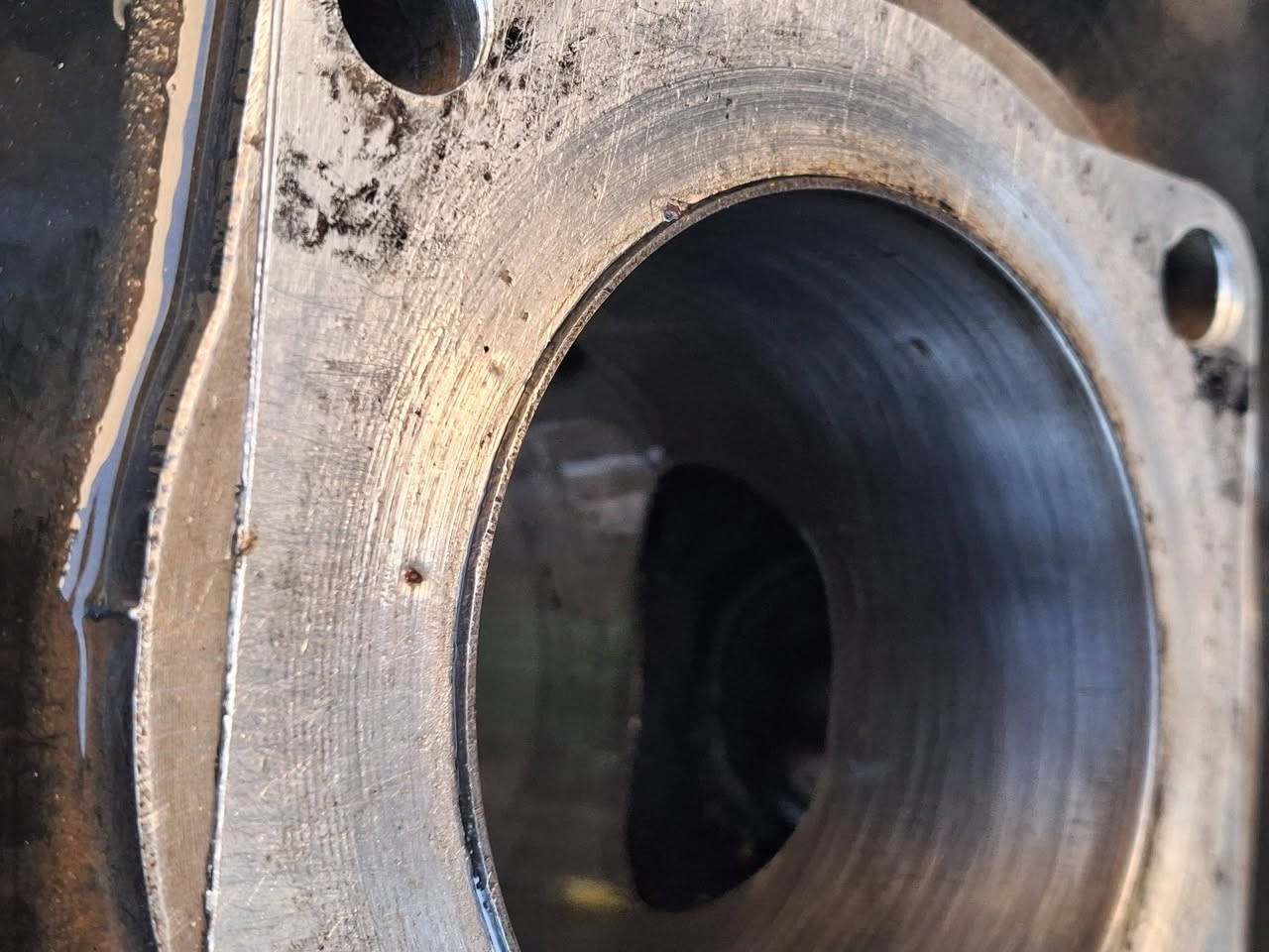 سلام عليكم للبيع سلندر قنبورة كصه ٤ كامل كبل شد  السعر ٦٠ مكاني فلوجة هاتف ***********يوجد توصيل جميع محافظات من رخصت مدير الكروب المحترم
