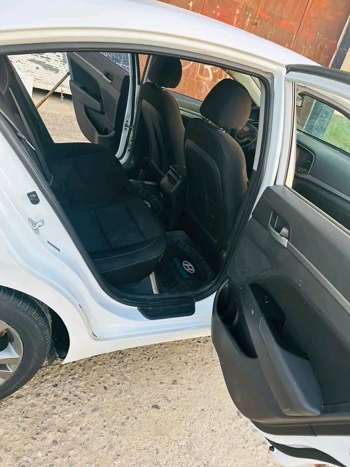 سيار موديل 2018
بي اربع قطعه ضرر
بدوان دواخل باسمي سيار 
كير ومحرك شاصي شرط سعر 115 وبيها مجلى


**إذا كنت صاحب هذا الإعلان وتريد حذفه لأي سبب، رجاءا أرسل رسالة إلى الدعم الفني**