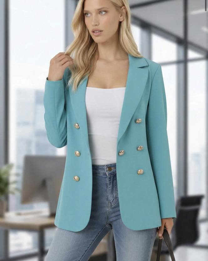 ✨ أناقة تليق بكل يوم ✨  

بليزر بتصميم أنيق بقصة مرتبة وأزرار مميزة تعطيه لمسة فخامة.  
قماشه خفيف ومريح، مناسب للدوام، الطلعات، وحتى الإطلالات الكاجوال الراقية.  

✨ ينسق بسهولة مع الجينز أو البنطلون الرسمي  
✨ تصميم أنثوي يبرز جمال الإطلالة  
✨ مناسب للارتداء اليومي والمناسبات البسيطة  

دللي إطلالتك بقطعة تجمع بين الأناقة والبساطة 🤍  
متوفر الآن — الكمية محدودة.

#بليزر
#سترة #جاكيت 
#ملابس_بنات  #جاكيتات #جاكيتات_رسميه #ملابس_تركية #ترينديول


**إذا كنت صاحب هذا الإعلان وتريد حذفه لأي سبب، رجاءا أرسل رسالة إلى الدعم الفني**