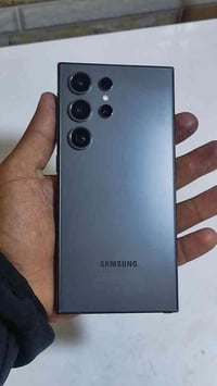 GalaxyS24 Ultra للبيع ذاكرة 256 نظافة الجهاز 100% أستخدام خفيف يعني جد...