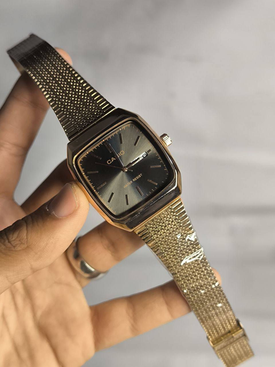 كاسيو Casio مميزة

تحفة فنية
لمحبي الرسمي وللذوق الراقي
مكينة كوارتز
ميناء اليض رسمي مميزة مزودة بمنفذ تاريخ شهري واسبوعي 
زجاج معدني مقاوم الخدش 
 مقاومة ماء وغبار
سير حصيرة مميز جدا 
القطعة مختمة بالكامل

⚠️ملاحظة متوفر 3 قطع فقط 

السعر :- 30 الف ع اول تم  
للحجز والاستفسار يرجى مراسلة الصفحه


**إذا كنت صاحب هذا الإعلان وتريد حذفه لأي سبب، رجاءا أرسل رسالة إلى الدعم الفني**